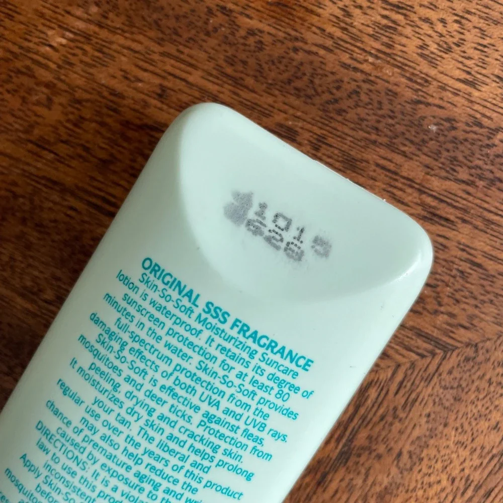 Vtg Avon Skin So Soft SPF 15 mosquito bug Repellent Lotion movie prop 2 new used